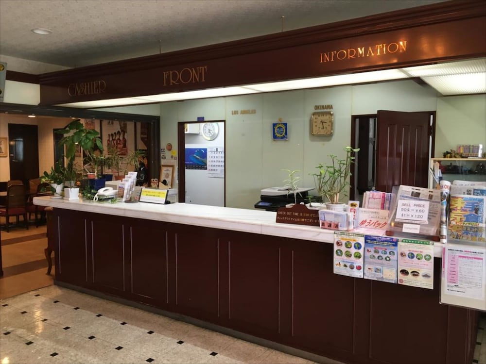 Sunrise Hotel 56/68
