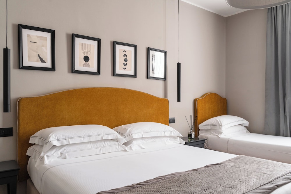 Flom Boutique Hotel 9/50