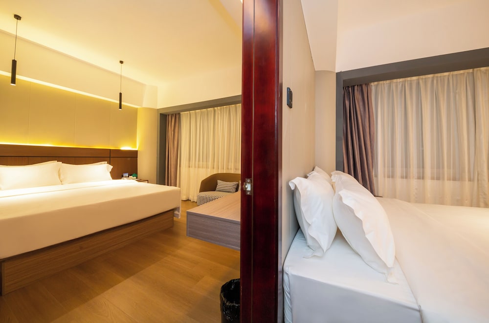 Zhuhai Jinguan Holiday Hotel 16/39