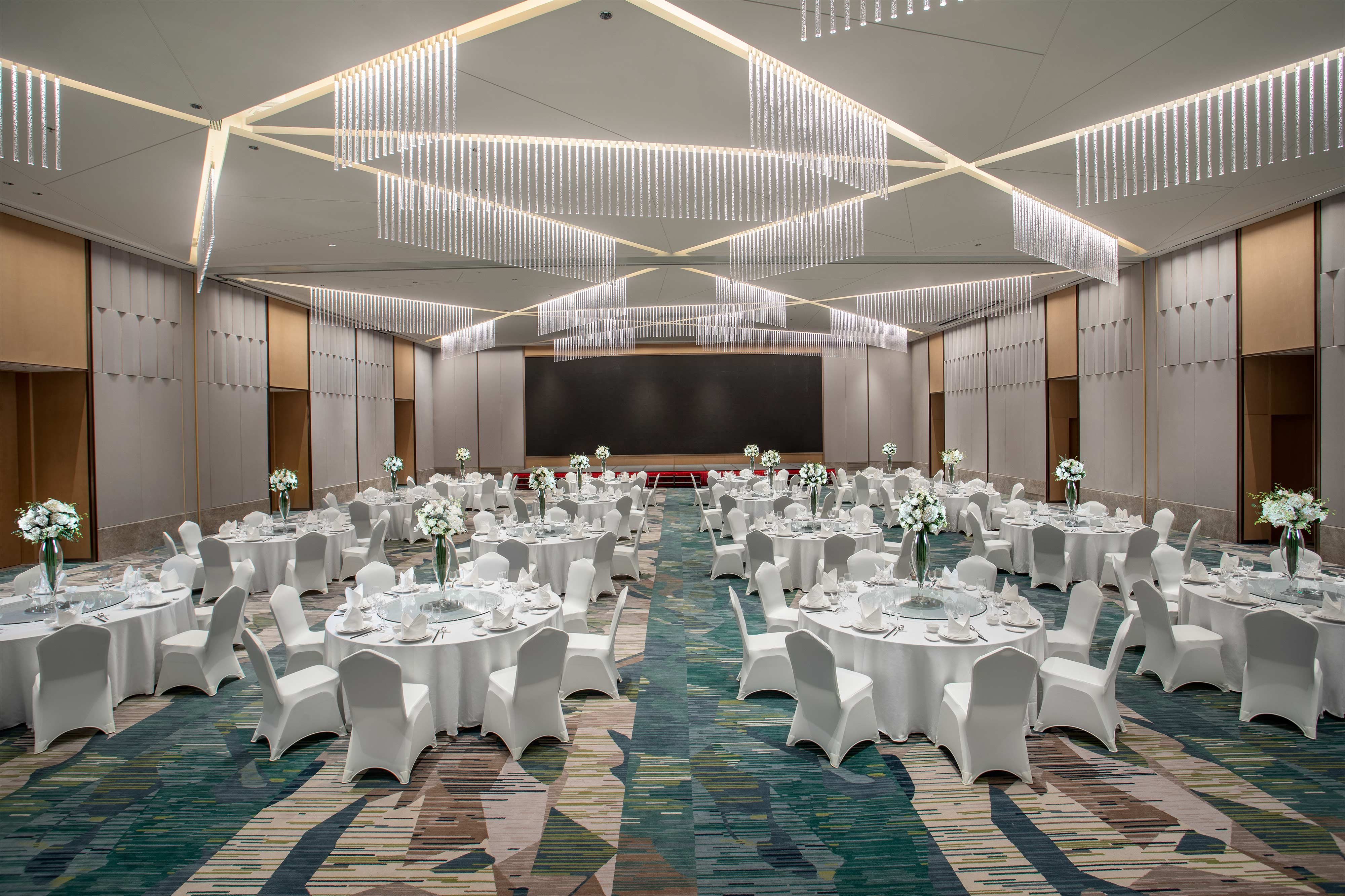 Holiday Inn Wuxi Central Station 42/56