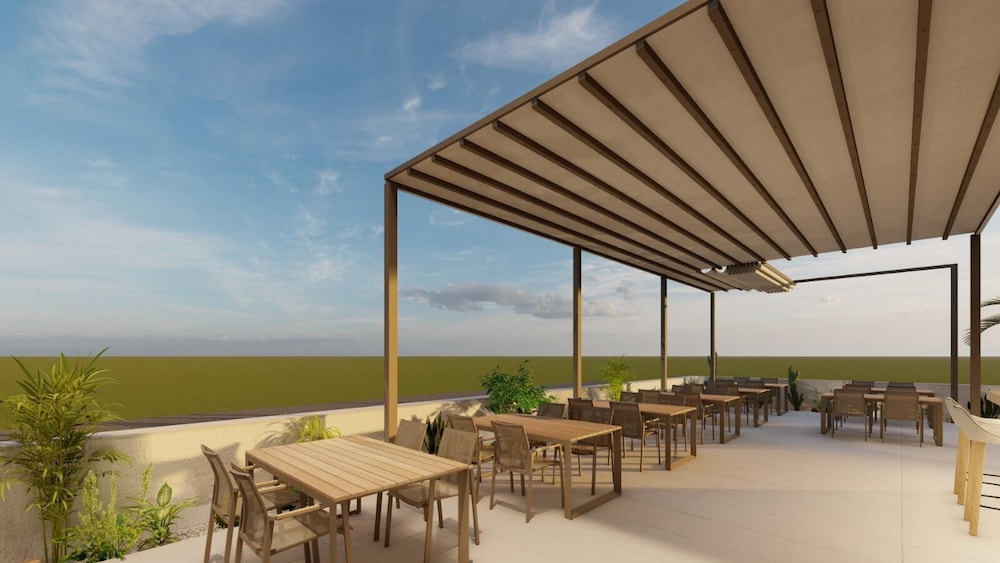 Avisos Hotel and Apartment 32/50