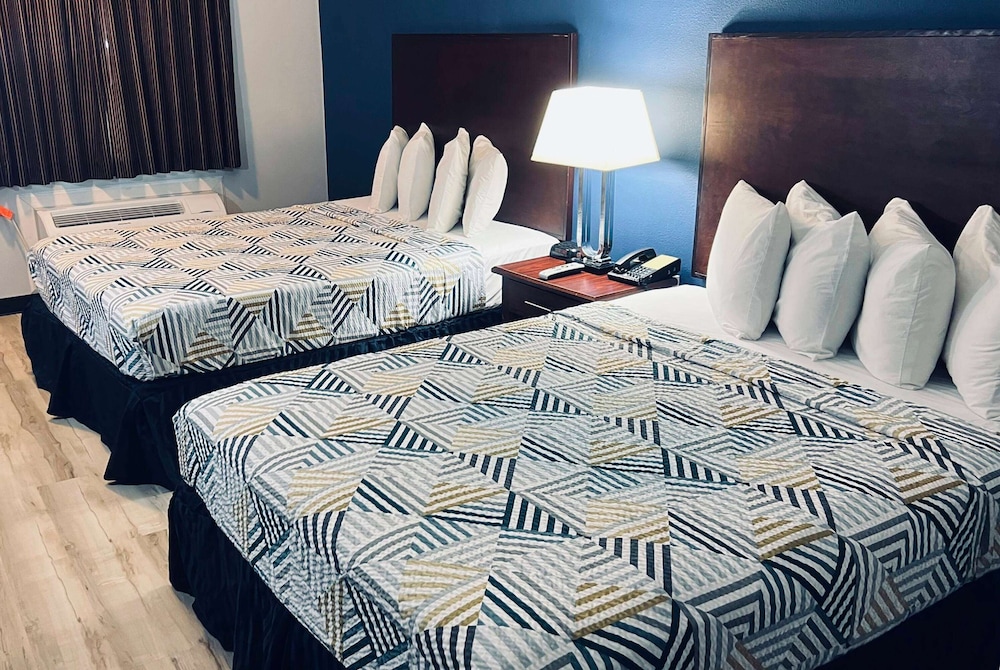 Baymont by Wyndham Ridgecrest 38/49
