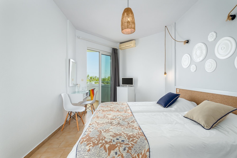 2 BEDROOMS, FAMILY, SEA VIEW