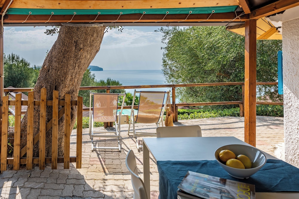 Resort Baia Del Silenzio 31/74
