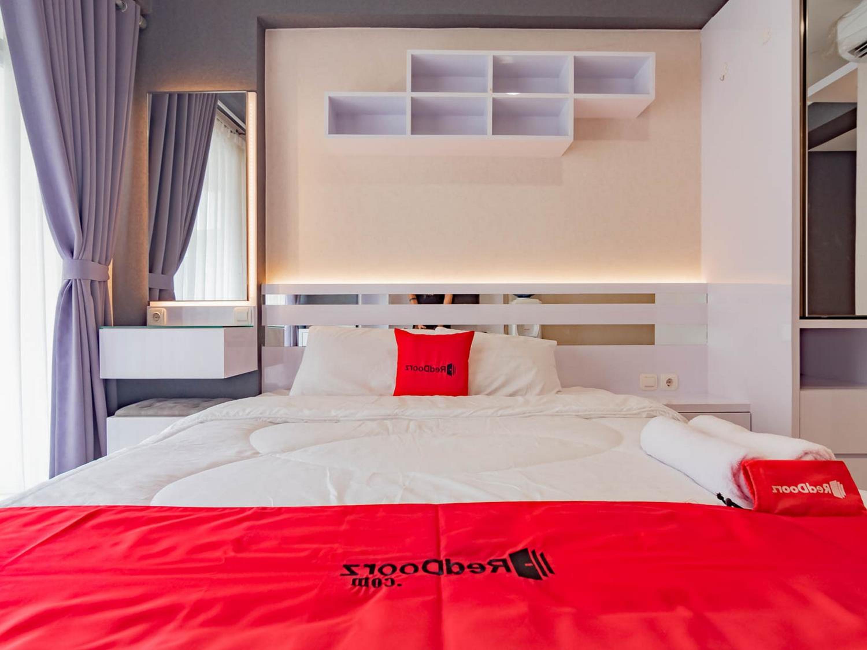 RedDoorz Apartment @ Gateway Pasteur 28/50