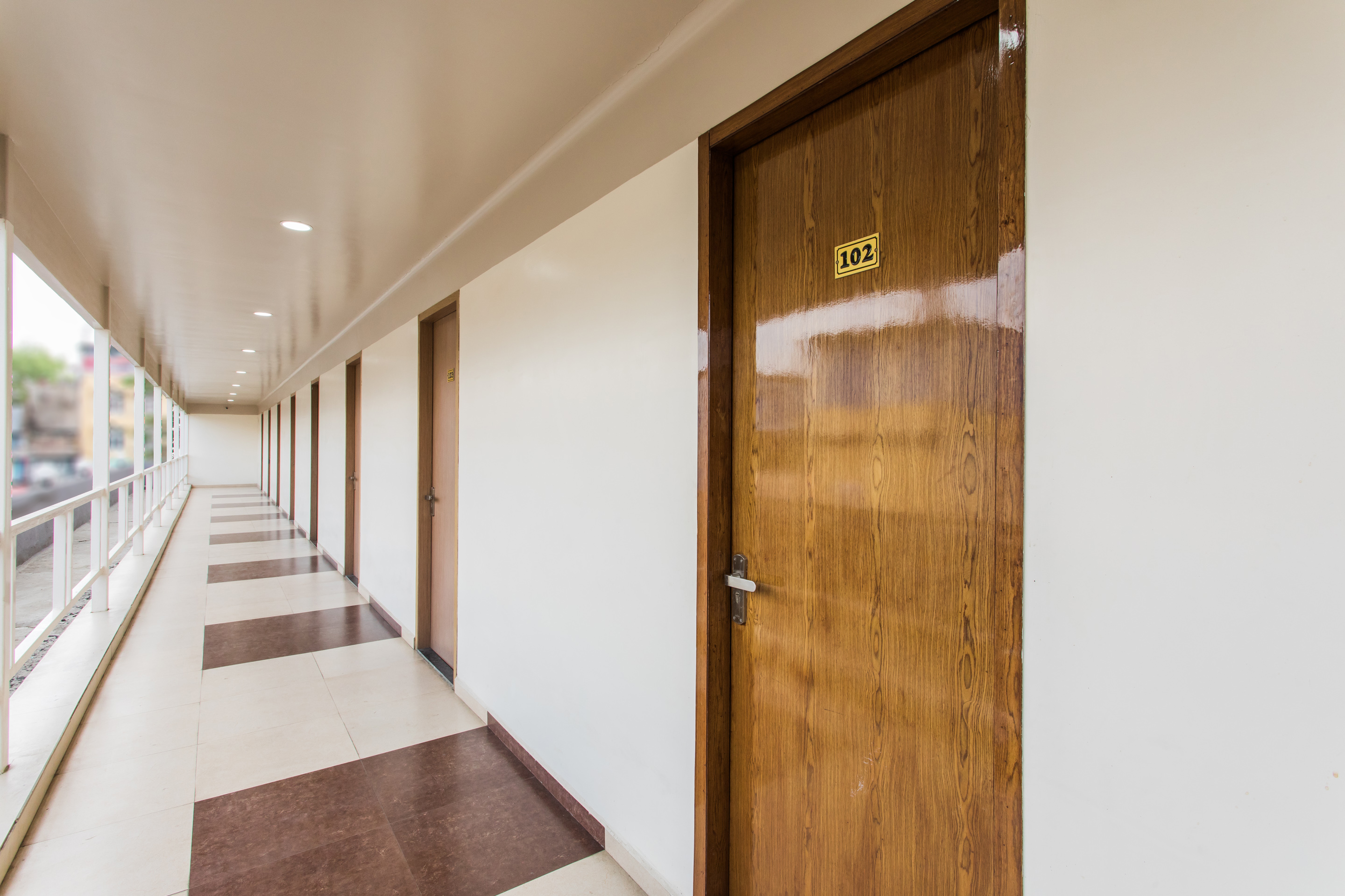 Oyo 11929 Hotel Ridhi Sidhi 32/36