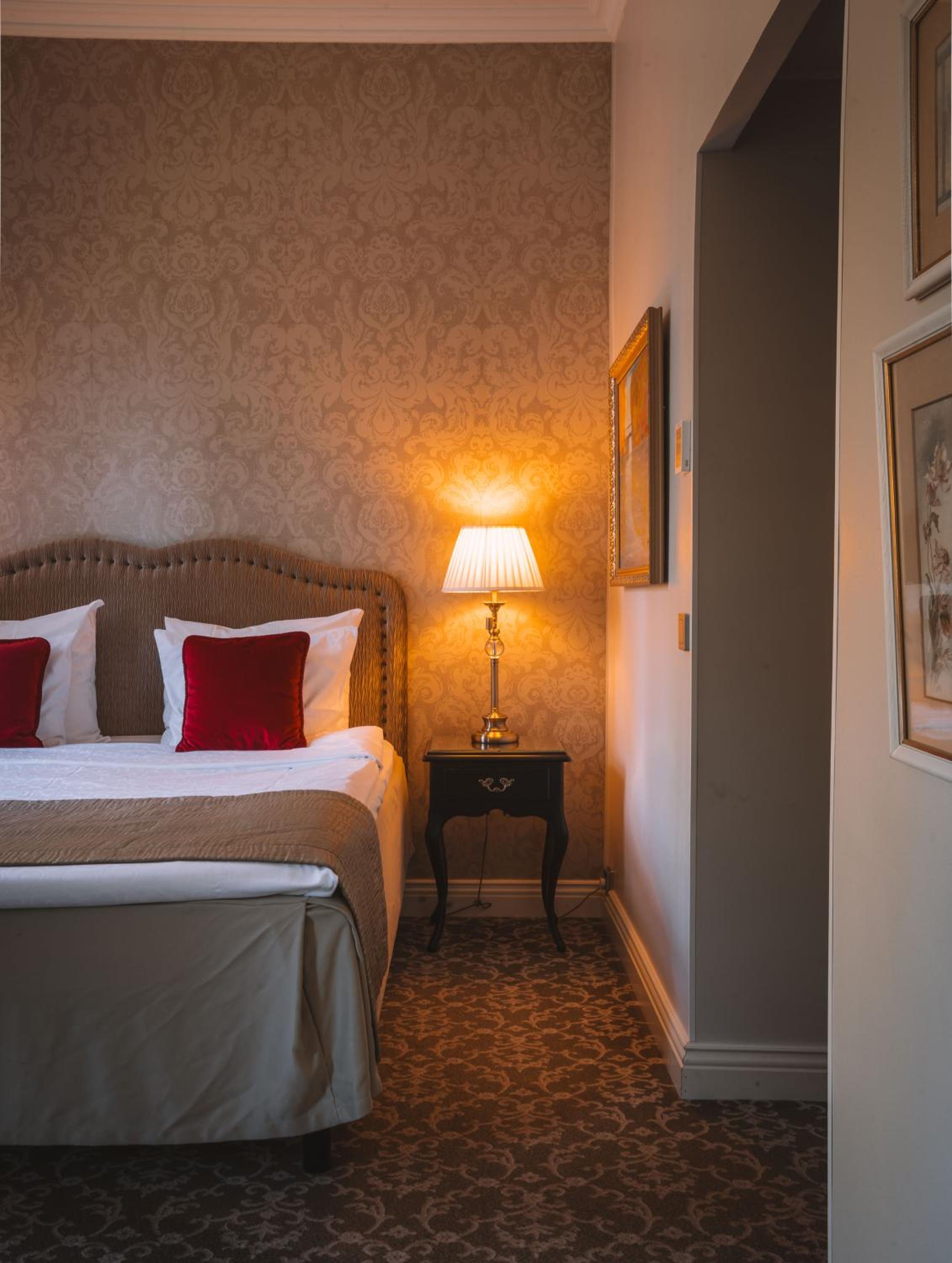 Classic, Double Bed, Manor Building