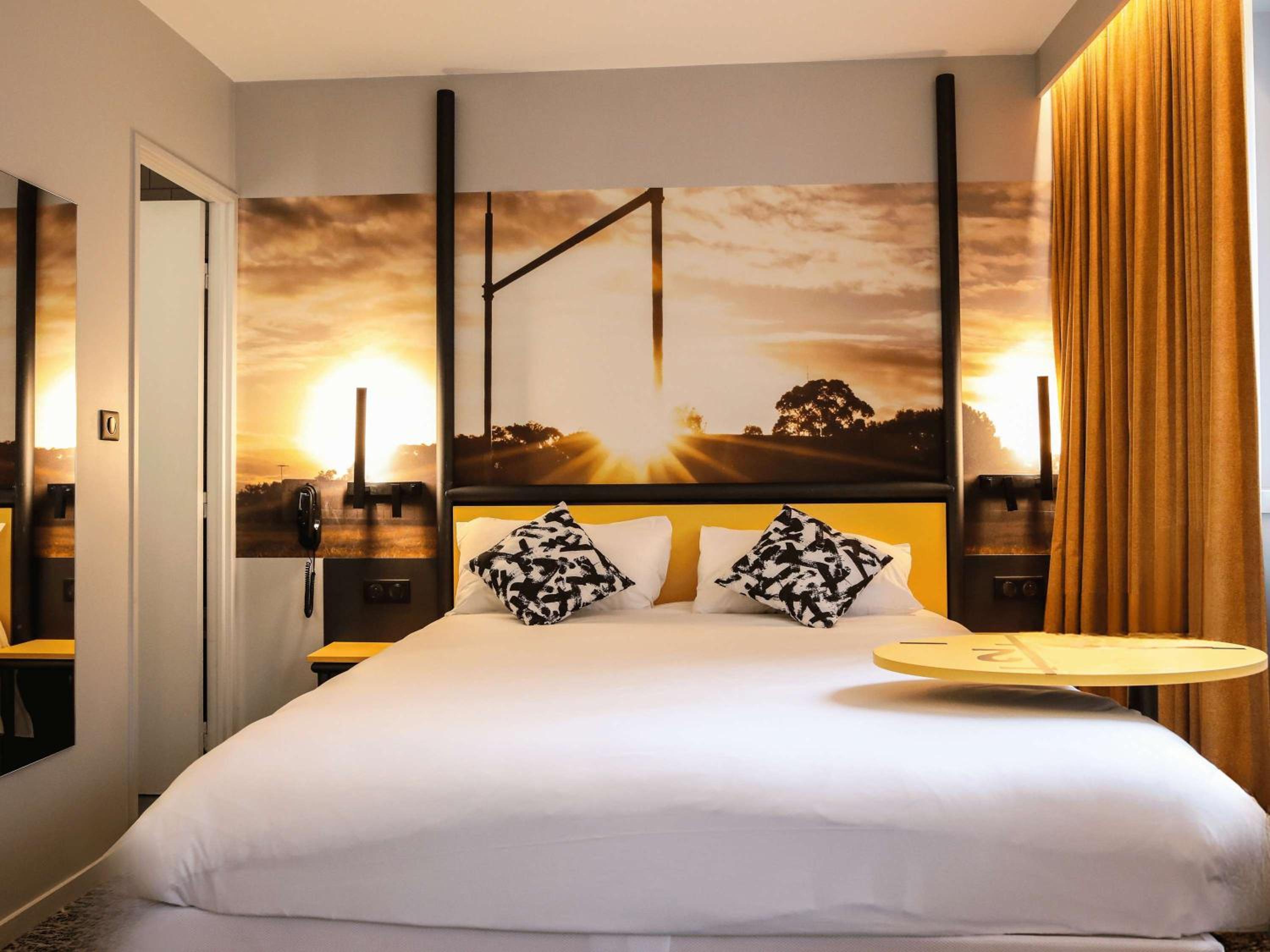 STANDARD, DOUBLE BED