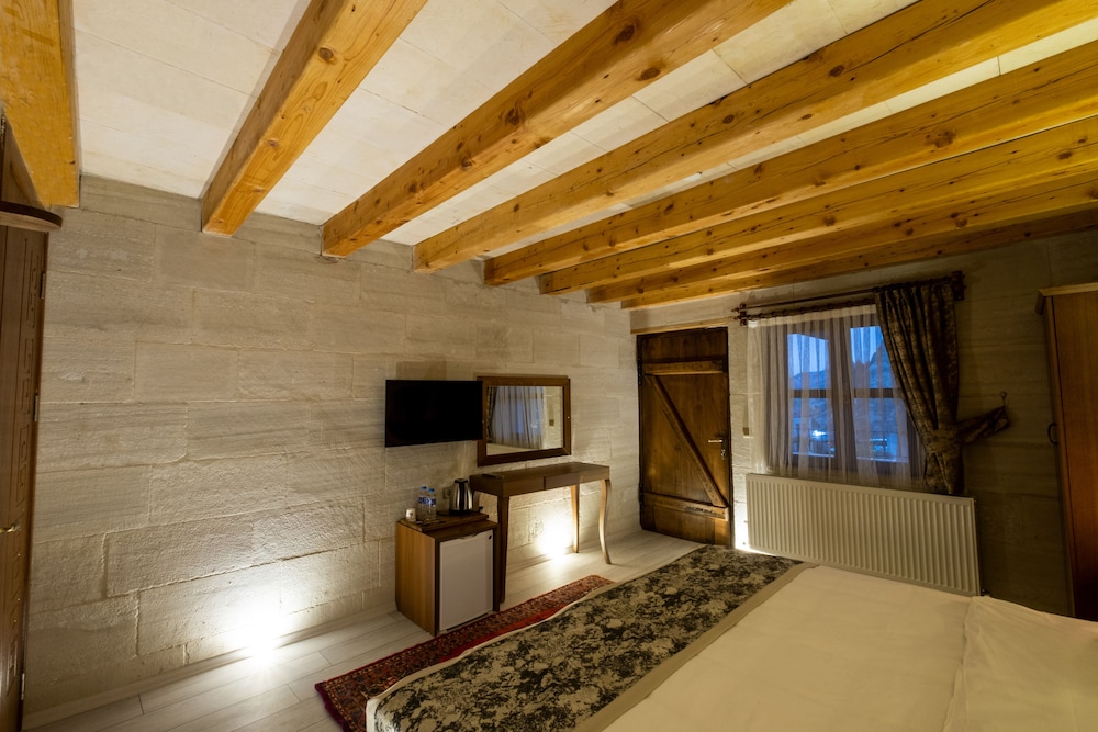 Mesken Cave Suites 34/50