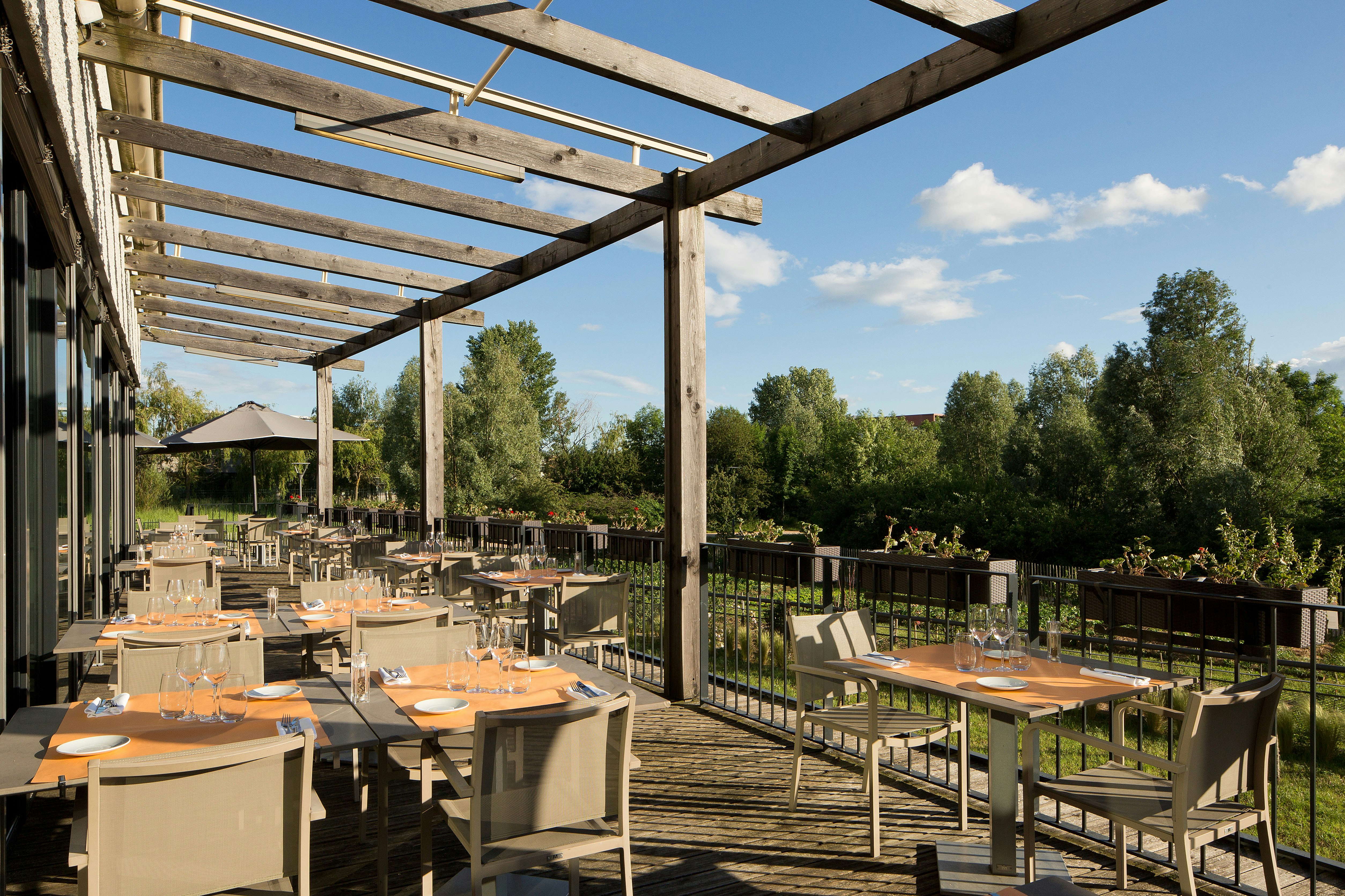 DoubleTree by Hilton Lyon Eurexpo 32/50