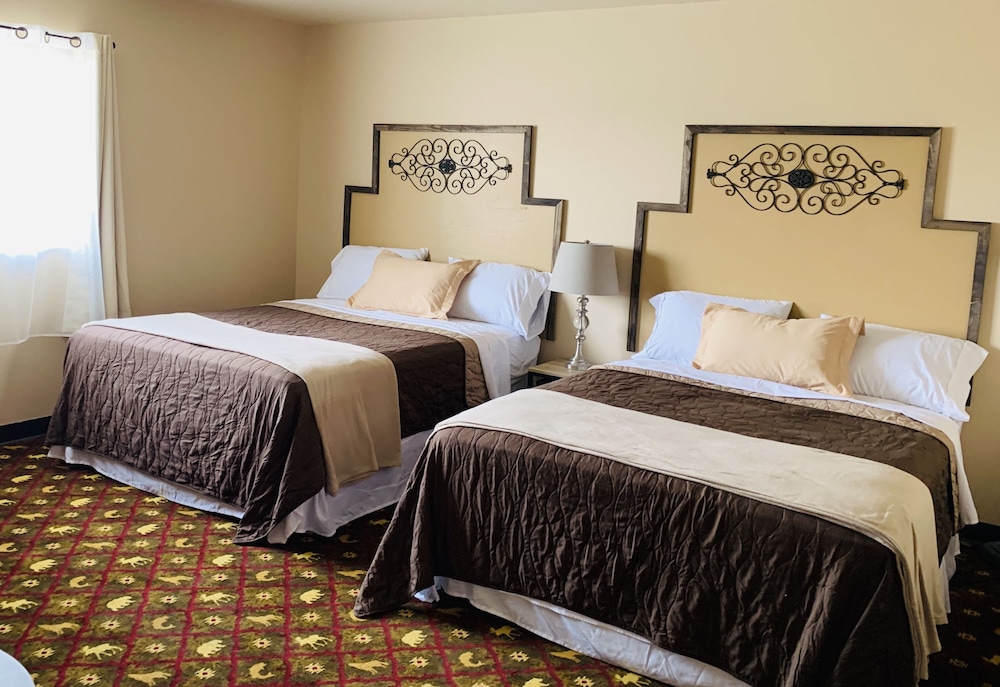 Alaska Anglers Inn 12/50