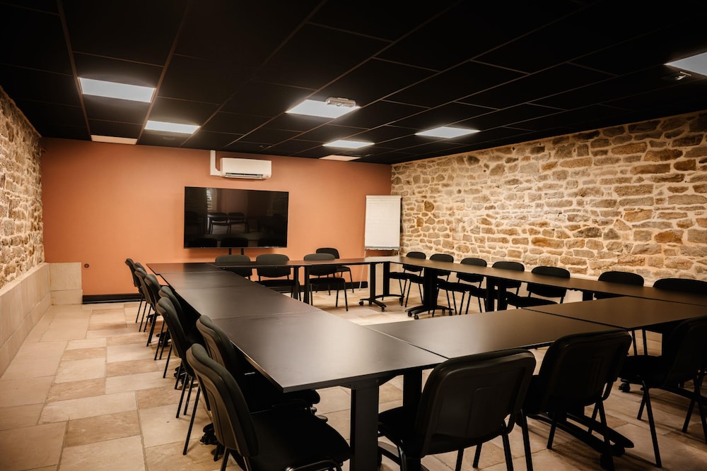 Brit Hotel Guingamp L Armor 43/50