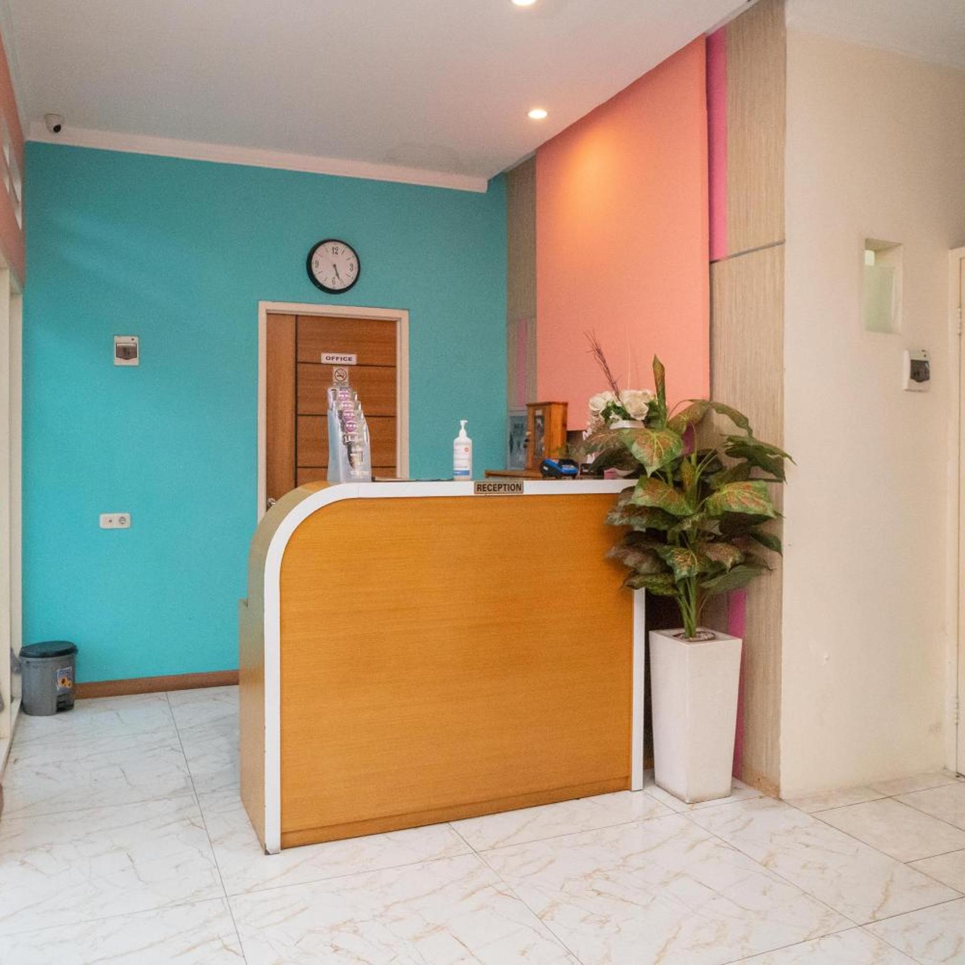Sans Hotel Fif Fa Malang (ex OYO 3798 Fif fa Inn Pisang Kipas) 2/50