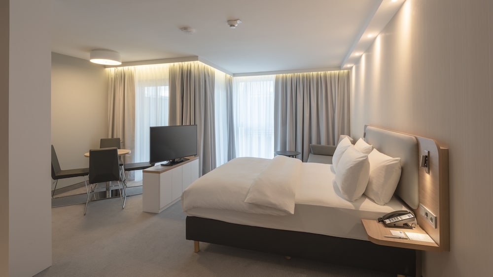 Holiday Inn Express Offenbach 13/68