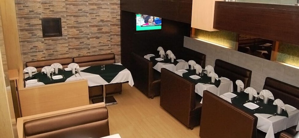 Hotel Aishwarya Residency 11/17