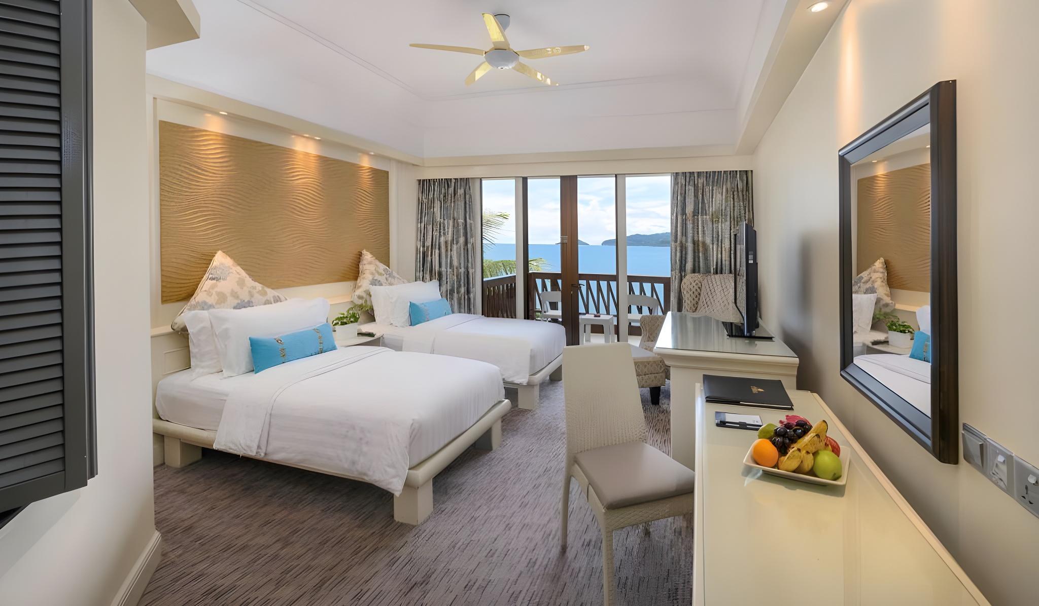 Magellan, Deluxe, King Bed, Sea View