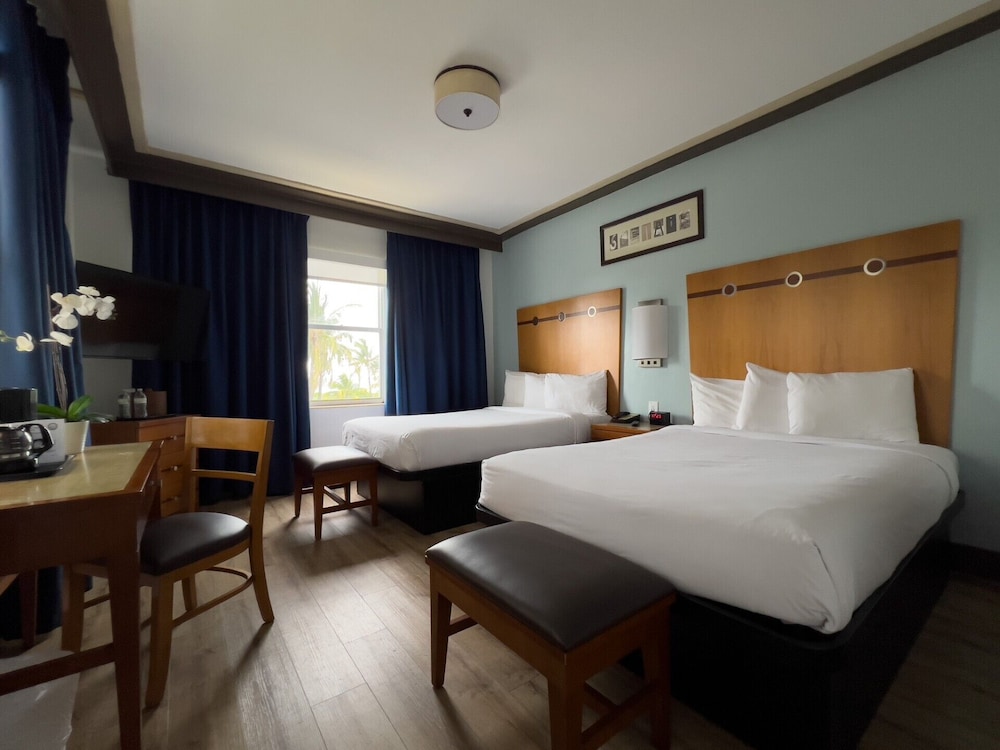 ROOM, 2 DOUBLE BEDS, OCEAN FRONT