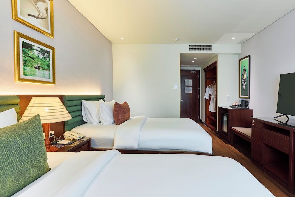 Kin Hotel Thi Sach Edition 32/55