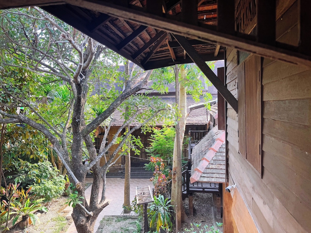 Monfai Culture House 39/50
