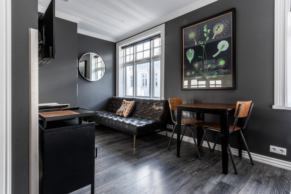 Vintage Apartment Hotel 34/50