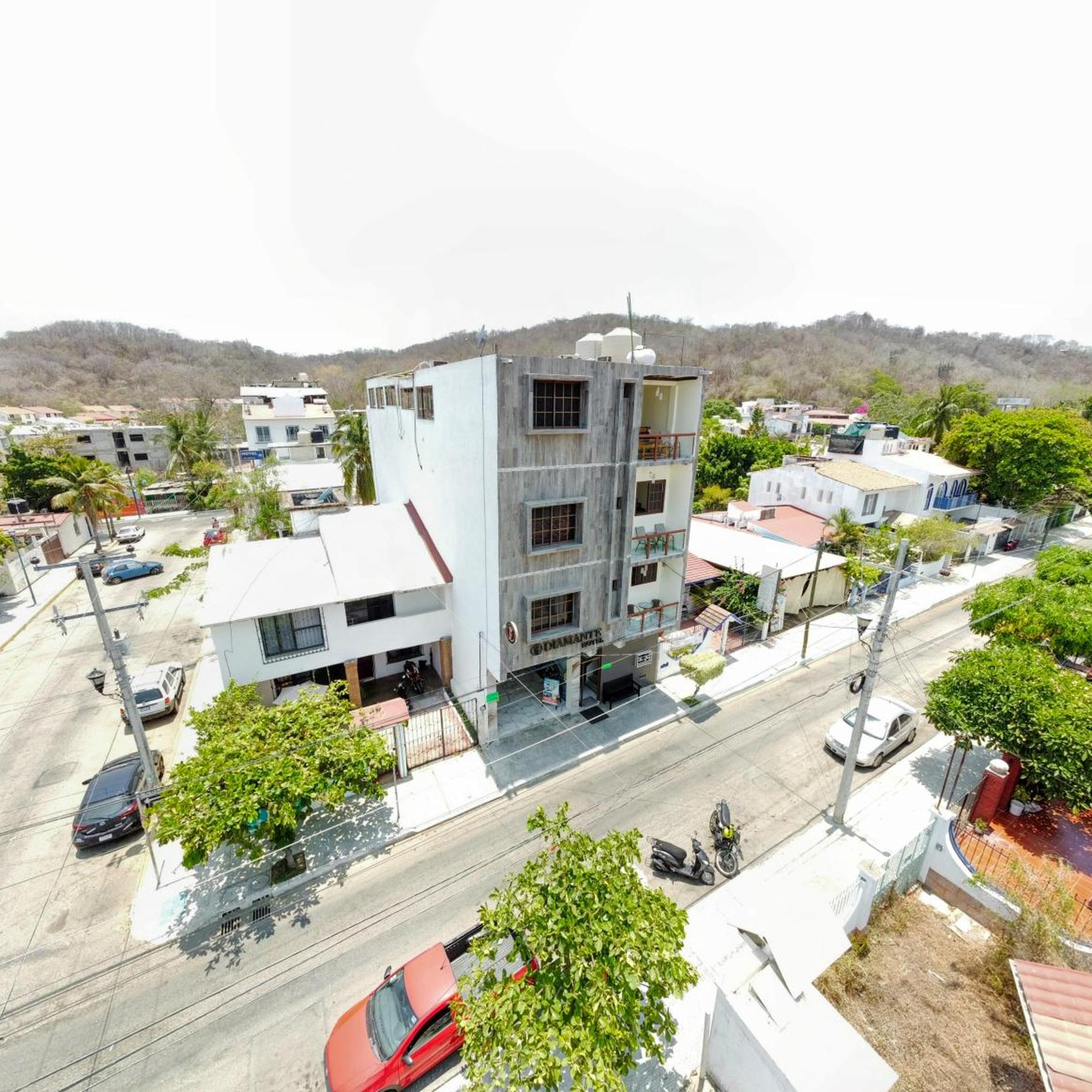Hotel Diamante 3/50
