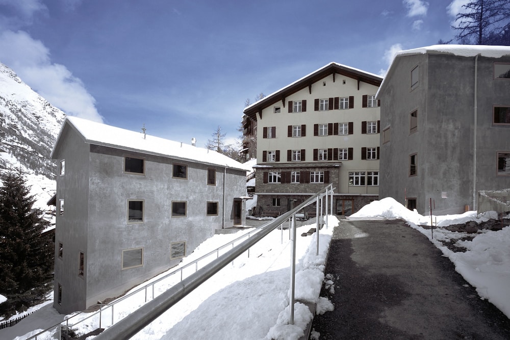 Youth Hostel Zermatt 9/64