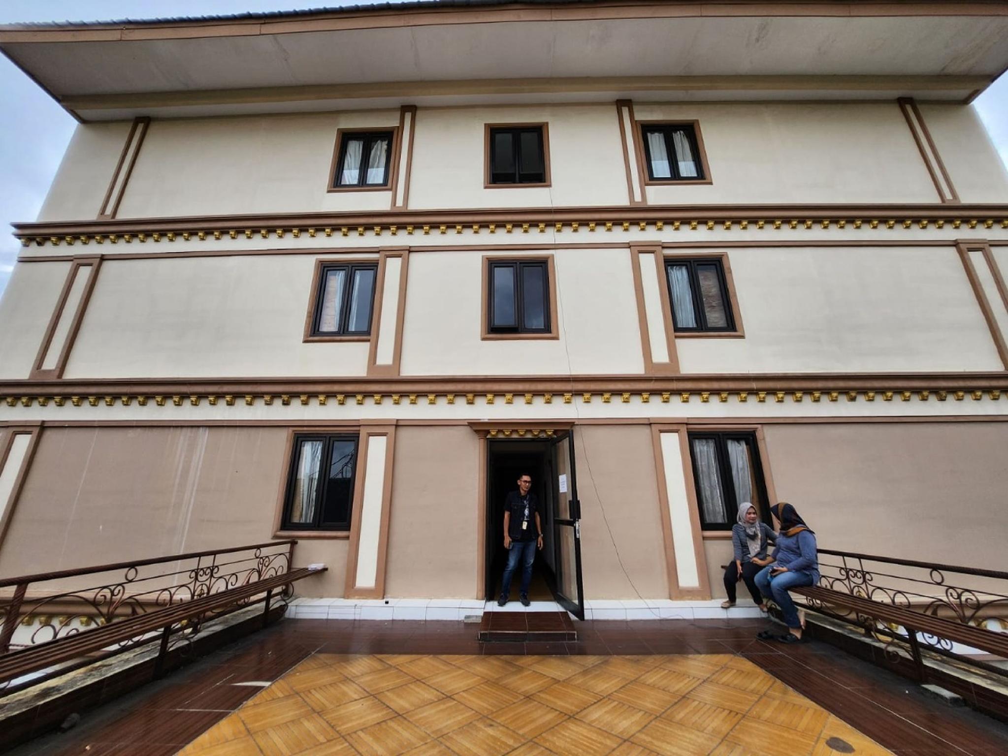 Hotel O Cibubur Near Cibubur Junction Formerly Comfort Residence 7/50