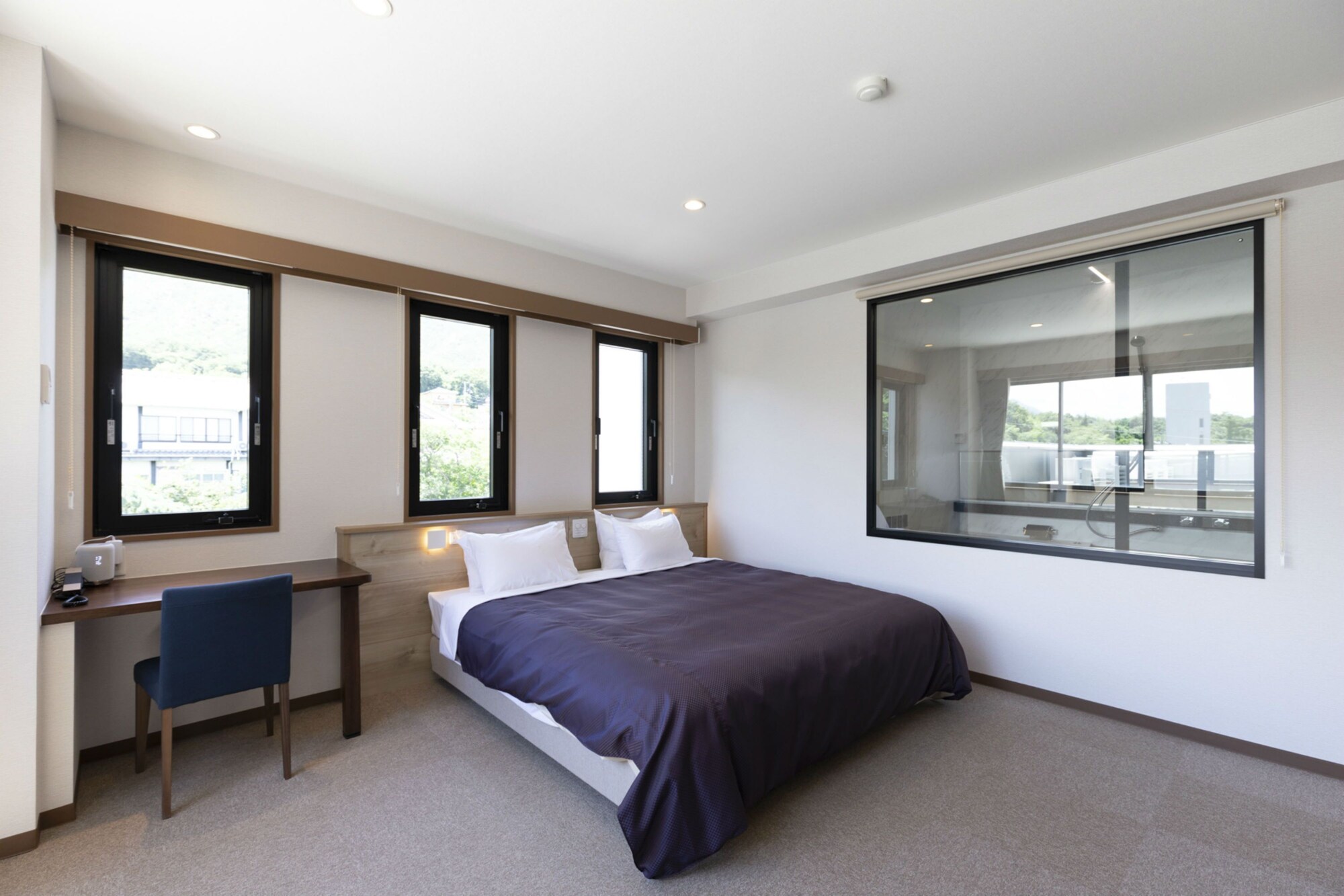 ROOM, DOUBLE BED, MOUNTAIN SIDE
