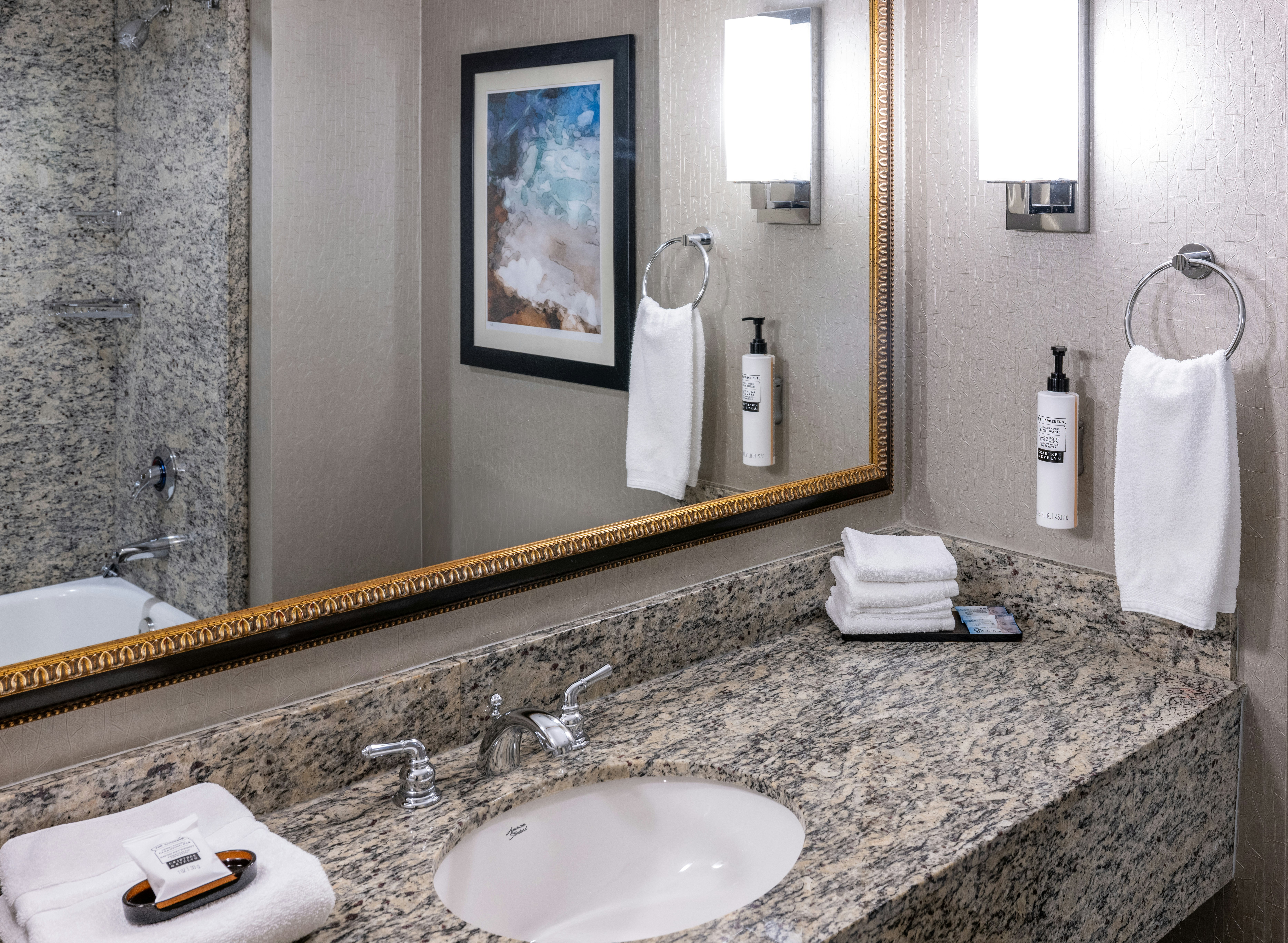 جناح بسريرين كوين لذوي الإعاقة، Embassy Suites by Hilton Seattle Bellevue 5/6