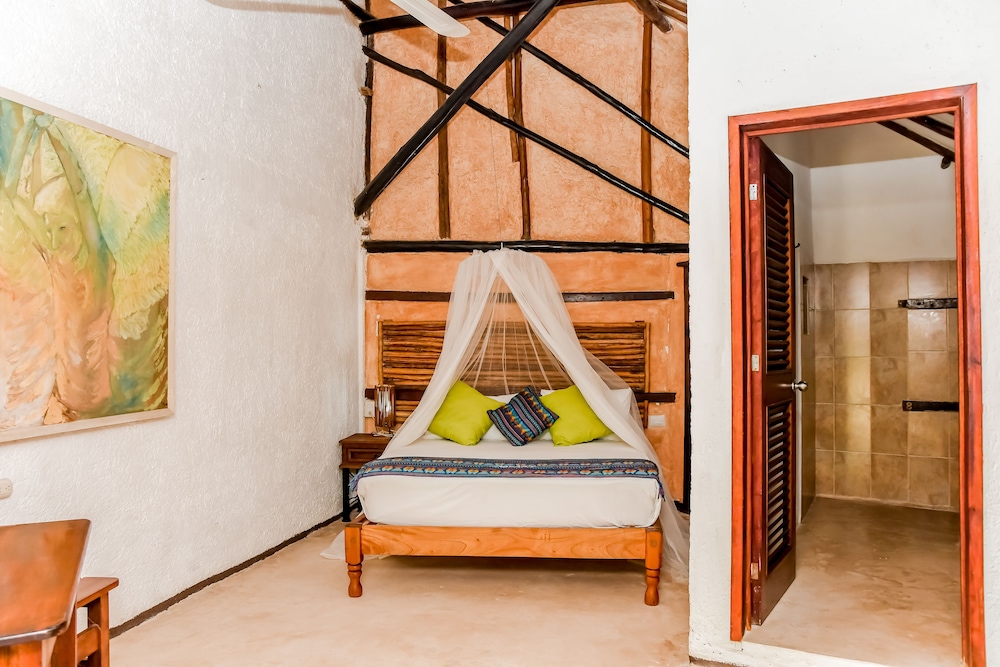 Hotel Zomay Holbox 77/91