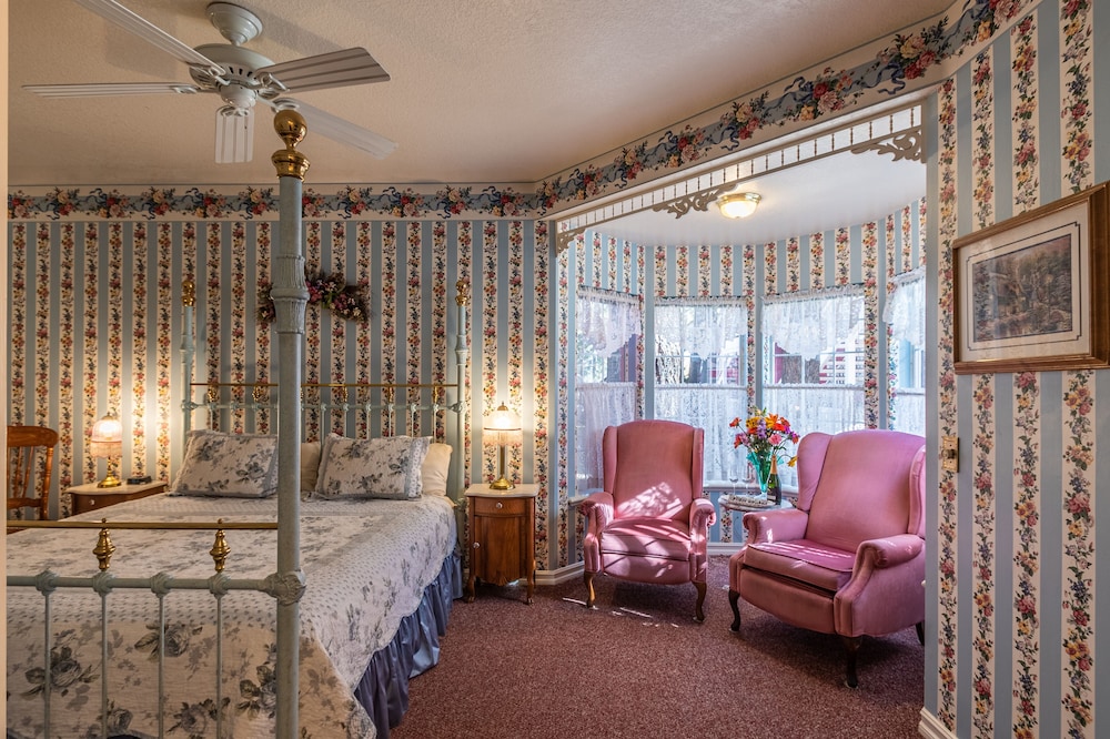 Apples Bed Breakfast 37/71