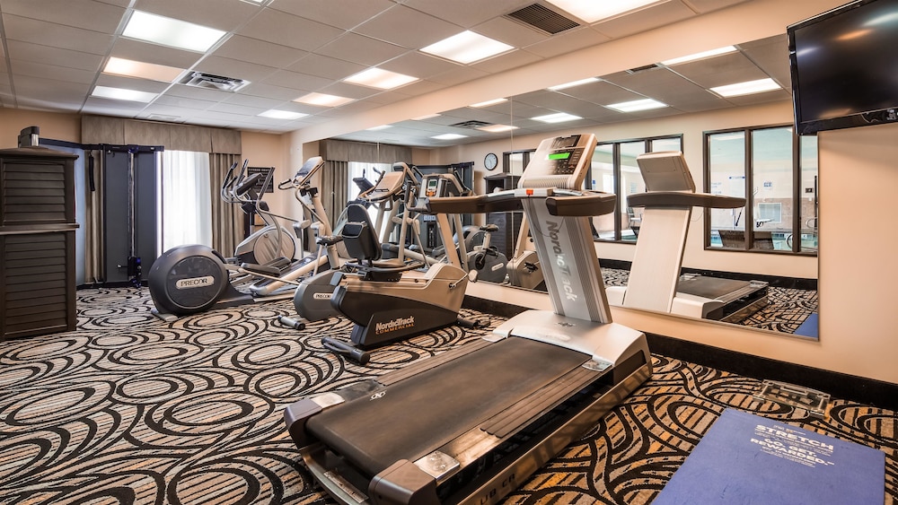 Best Western Plus Airport Inn Suites Salt Lake City 13/24