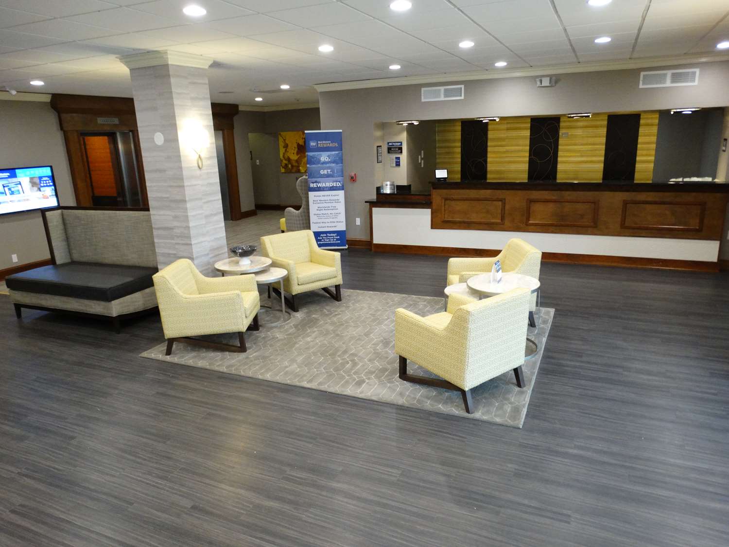 Best Western Premier Airport/Expo Center Hotel 5/23