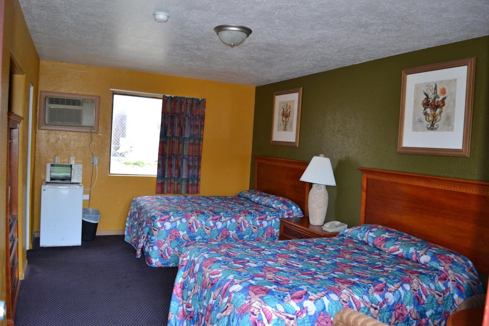 Atlantic Economy Inn 8/42