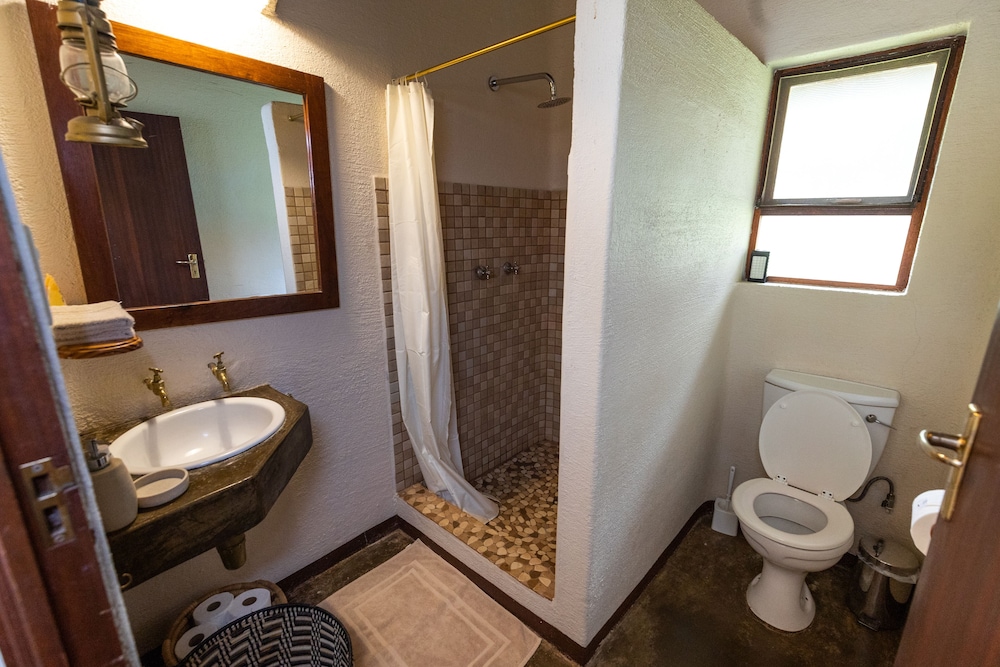 Nyati Safari Lodge 48/50