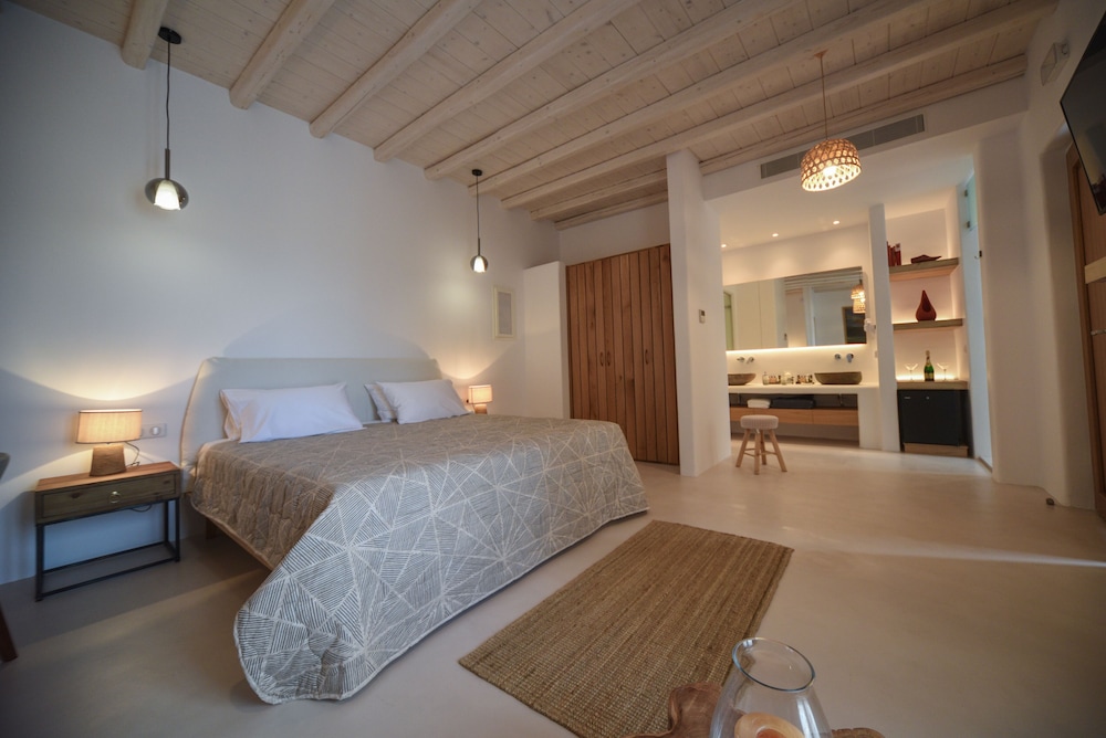 Myconian Crown Suites 9/51