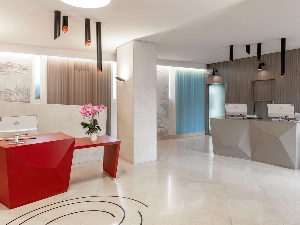 Mercure Roma Centro Colosseo 9/71