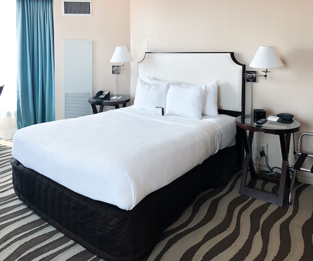 Fort Pontchartrain a Wyndham Hotel 24/70