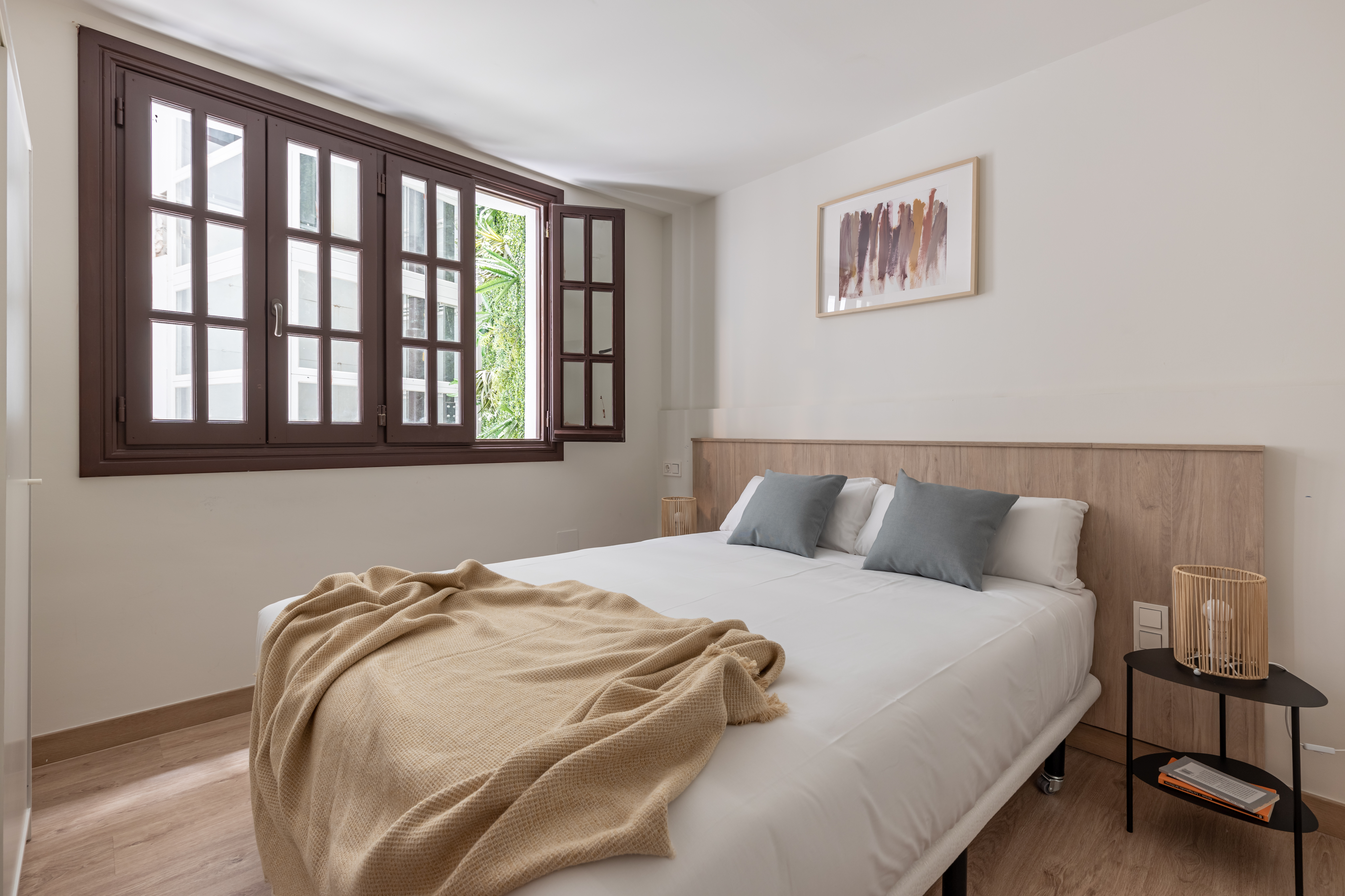 3 BEDROOMS, APARTMENT