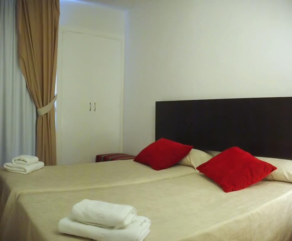 Playa Grande Hotel 12/35
