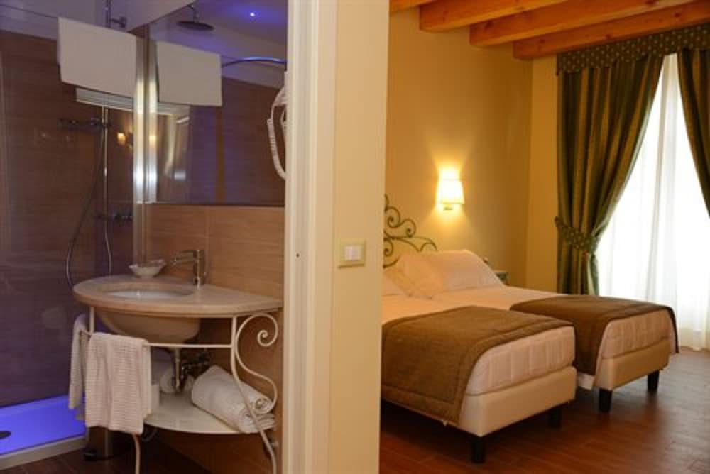 BORGO ANTICO HOTEL 17/69