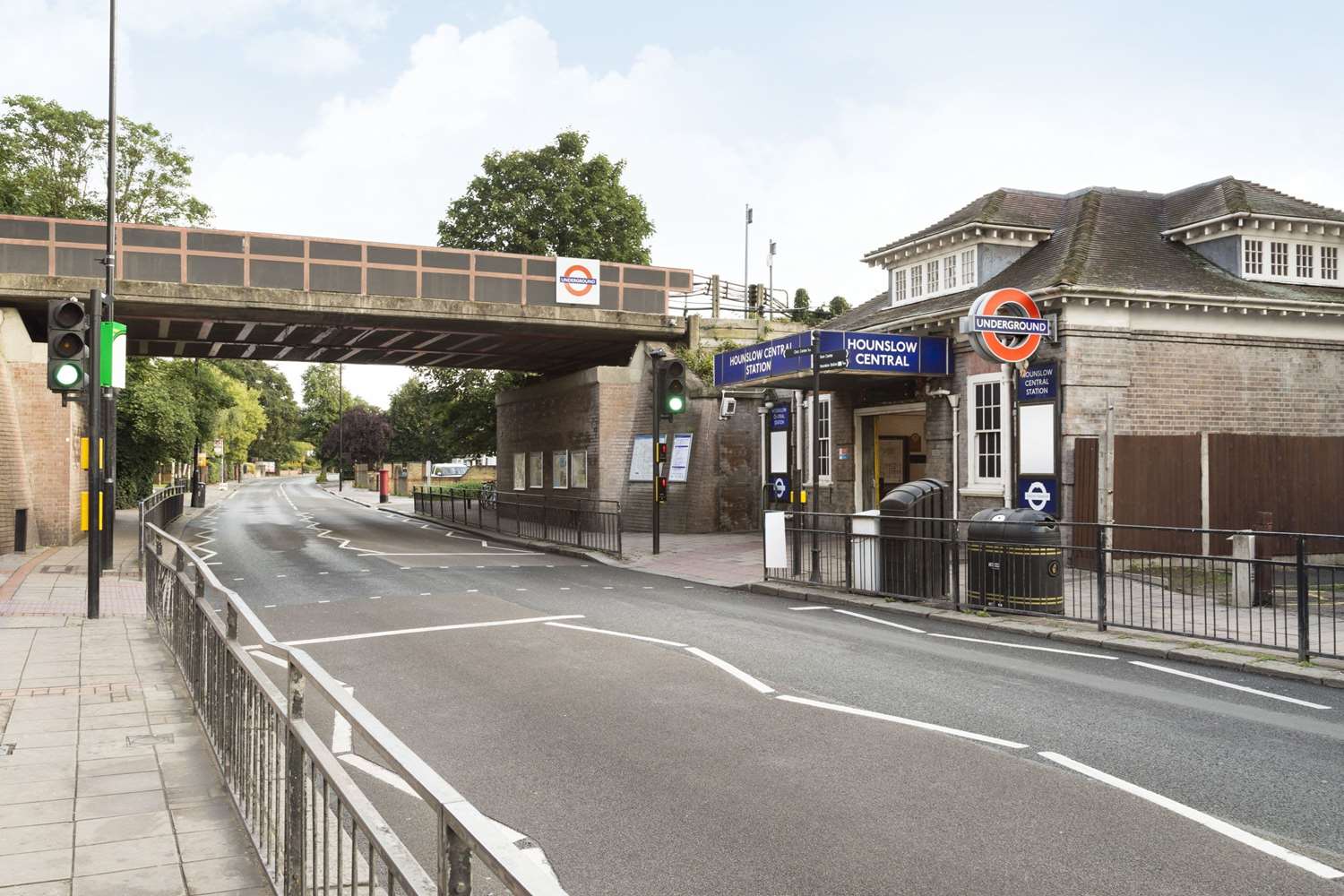 Ramada by Wyndham Hounslow - Heathrow East 11/13