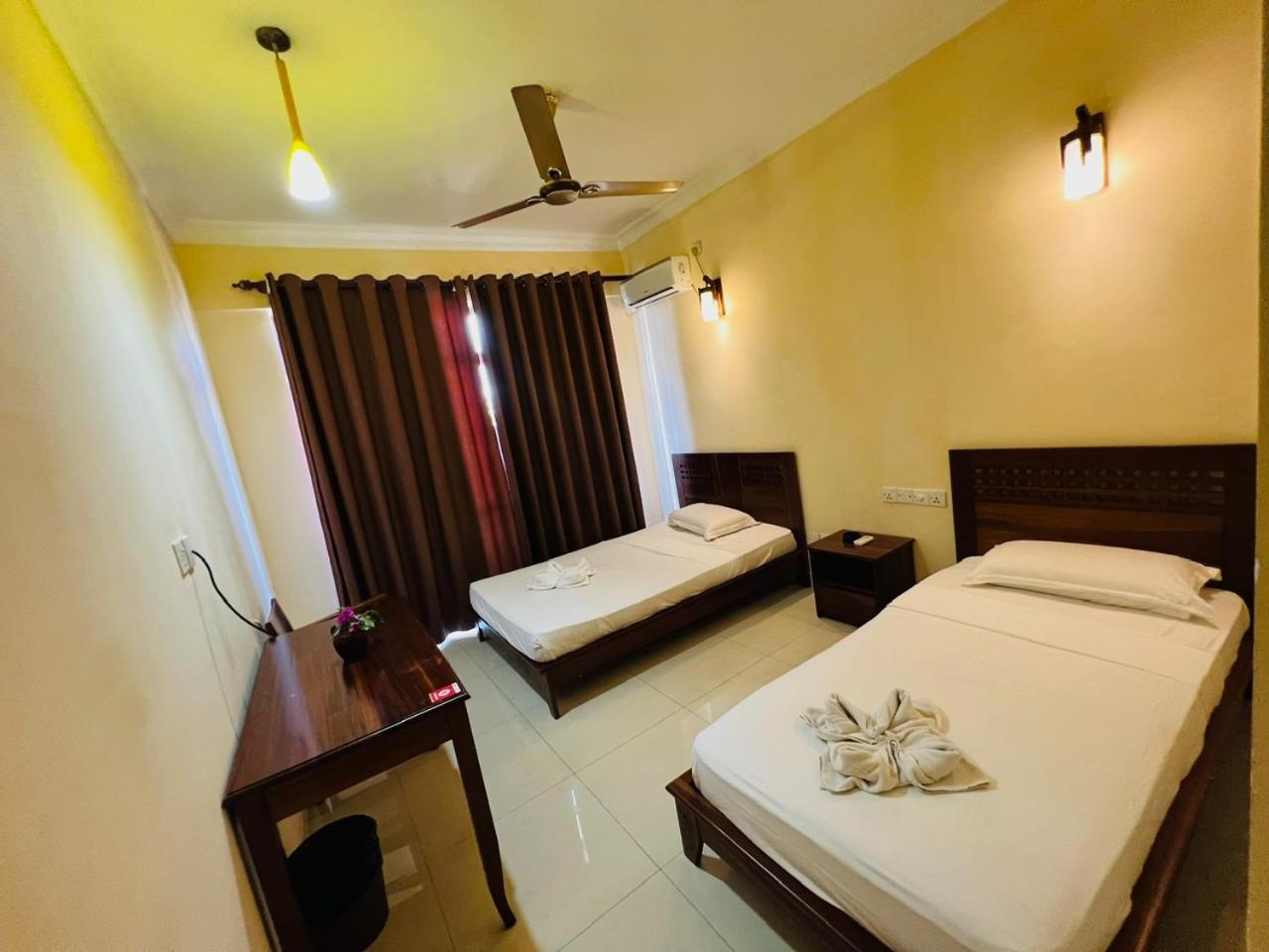 Lafala Hotel and Service Apartment, Dehiwala-Mount Lavinia 15/100