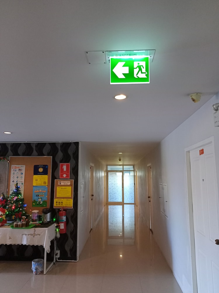 Room 9 Residence - Adult Only 5/43
