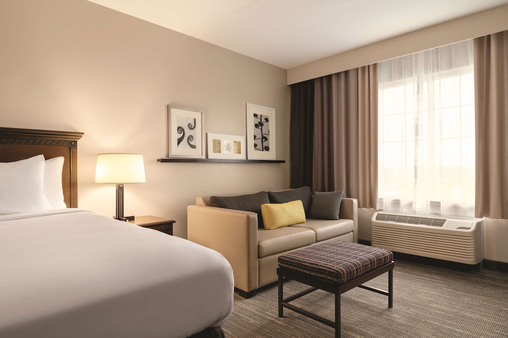 Country Inn & Suites By Radisson Grand Rapids East Mi 32/46