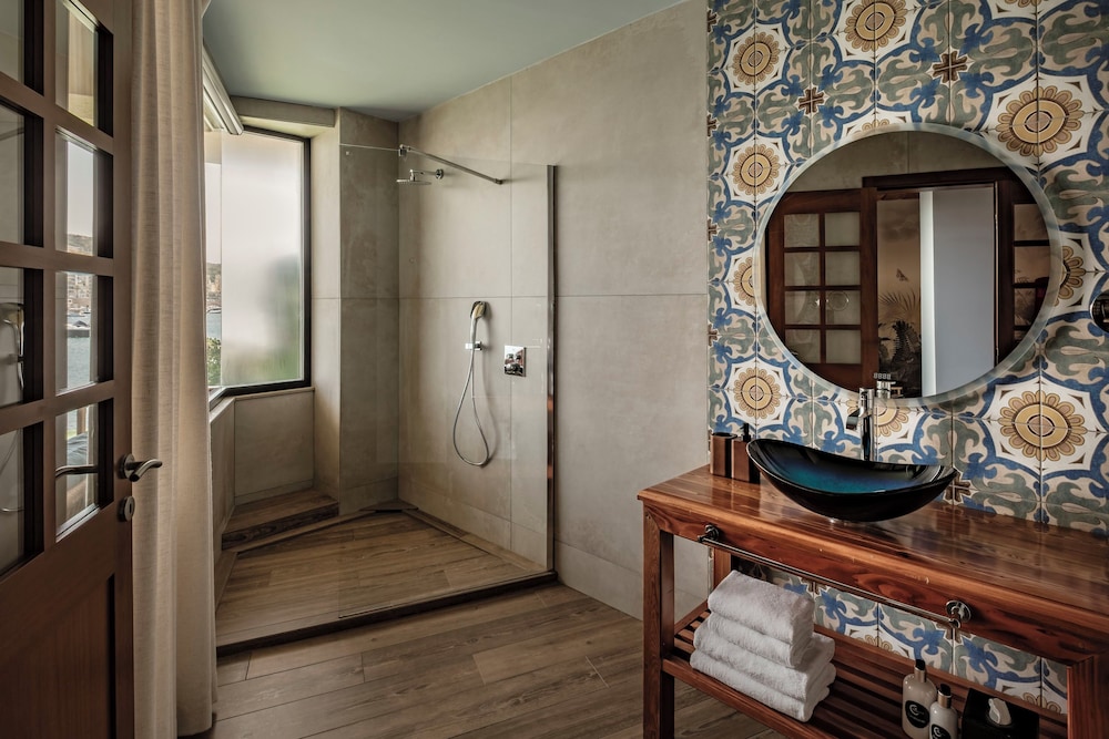 Ushuaia Playa Xemxija Boutique Hotel 50/50