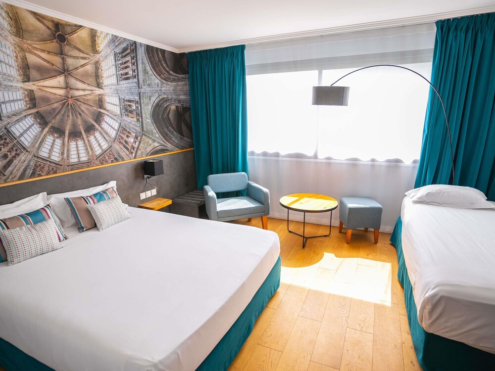 Mercure Mont Saint Michel 33/78