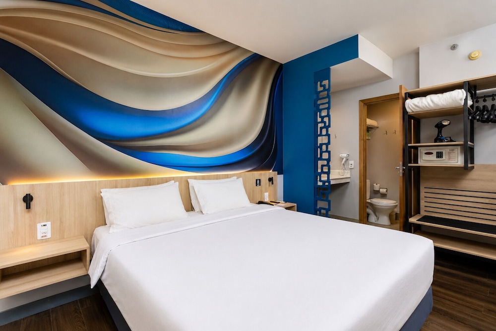 Deluxe, Queen Bed, Comfort Hotel Joinville 4/10