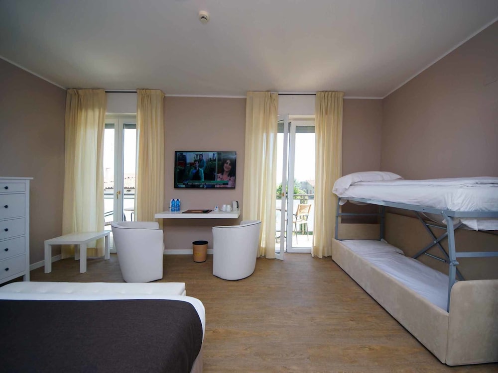 Hotel Clarin 14 By Dori 41/67