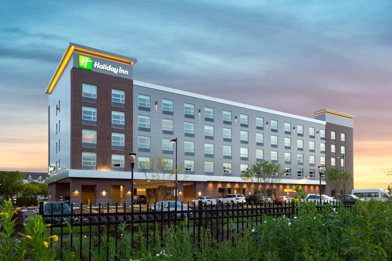 HOLIDAY INN BOSTON LOGAN AIRPORT - CHELSEA 3/64